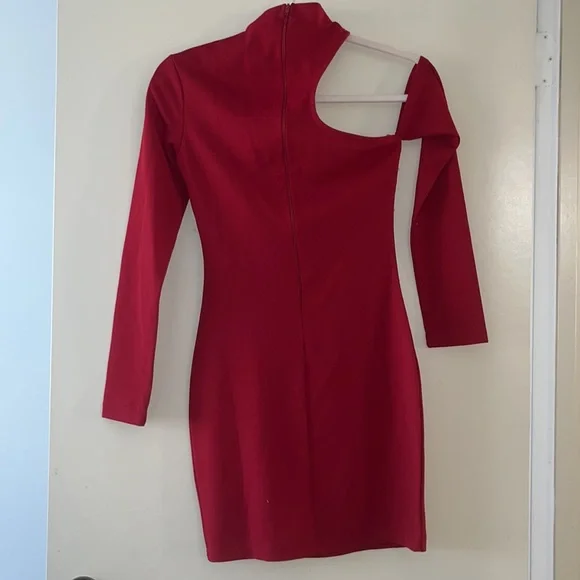 Fashion Nova red long sleeve bodycon asymmetrical cutout dress - Picture 2 of 4